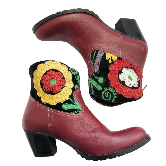 New Artemis Handmade Brick Red Leather Floral Embroidered Short Cowboy Boots - Picture 5 of 8